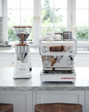 โหลดรูปภาพลงในเครื่องมือใช้ดูของ Gallery La Marzocco Linea Mini 1 Gr (Stainless Steel)