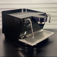 โหลดรูปภาพลงในเครื่องมือใช้ดูของ Gallery MACH TWO SINGLE GROUP